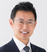 小西 聡 氏